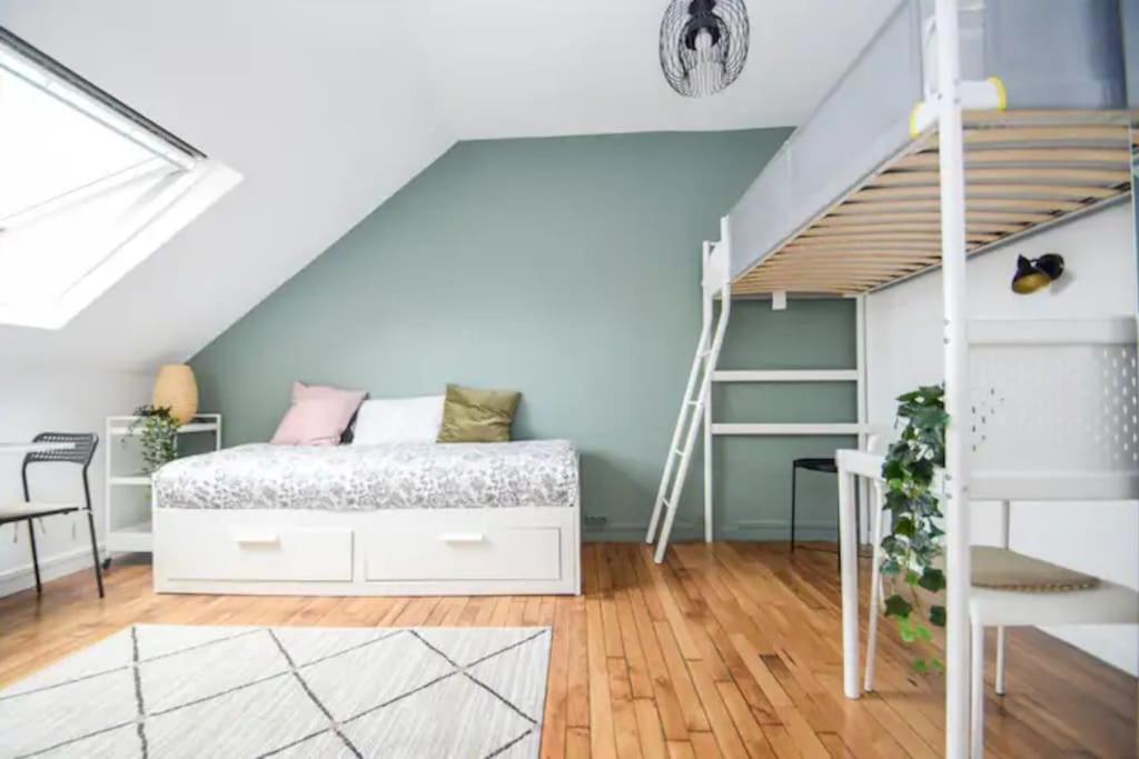 Disponible - Appartement Entier - 10Mn Rer B Aeroport Cdg - Paris Gare Du Nord, T11 Express, Le Bourget, Tout Equipe, Netflix Gratuit, 3 Personnes, 4Eme Etage, Escaliers, Parc Des Expositions, Parking Rue Gratuit Apres 19H Drancy Ngoại thất bức ảnh