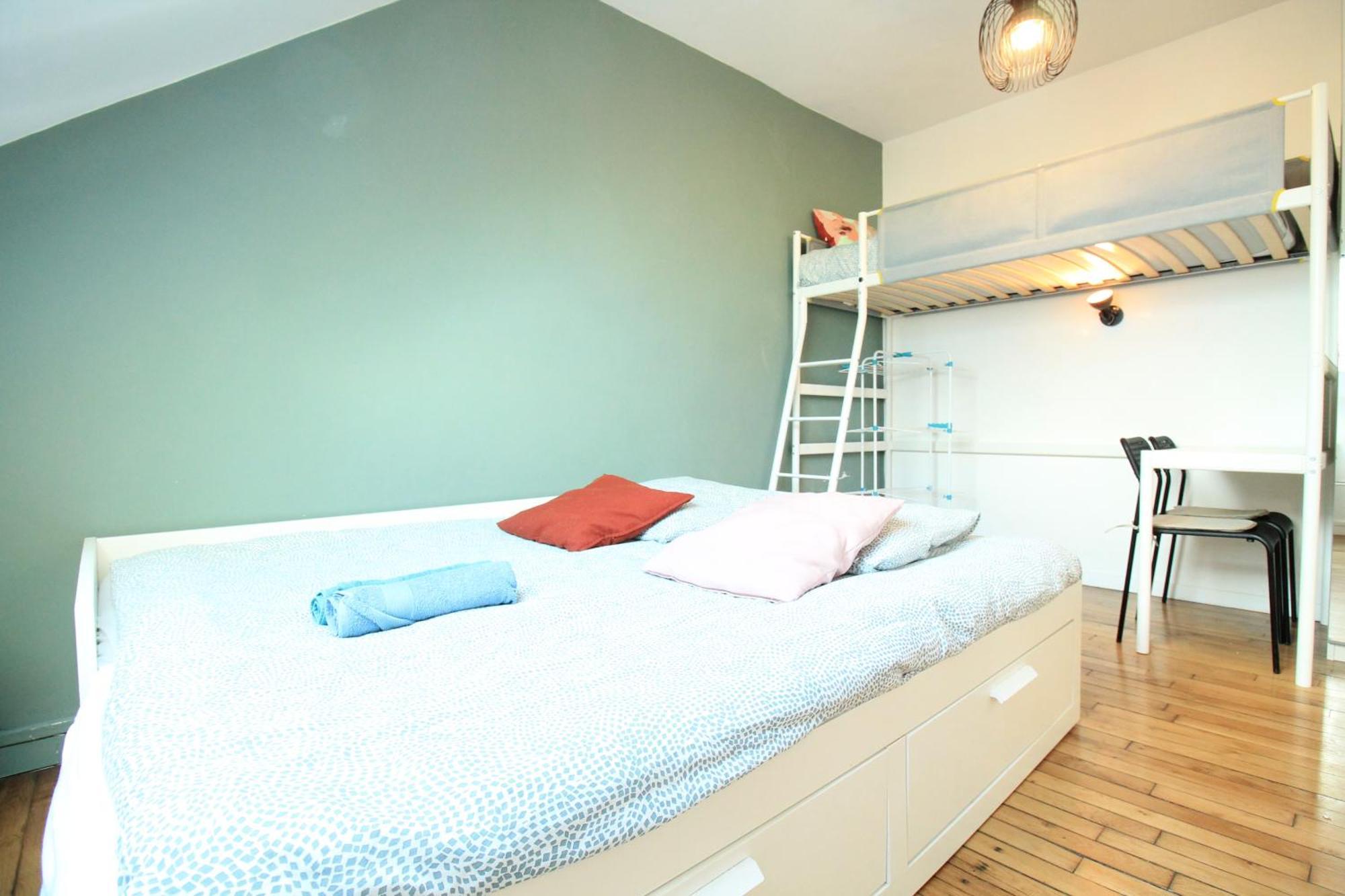 Disponible - Appartement Entier - 10Mn Rer B Aeroport Cdg - Paris Gare Du Nord, T11 Express, Le Bourget, Tout Equipe, Netflix Gratuit, 3 Personnes, 4Eme Etage, Escaliers, Parc Des Expositions, Parking Rue Gratuit Apres 19H Drancy Ngoại thất bức ảnh