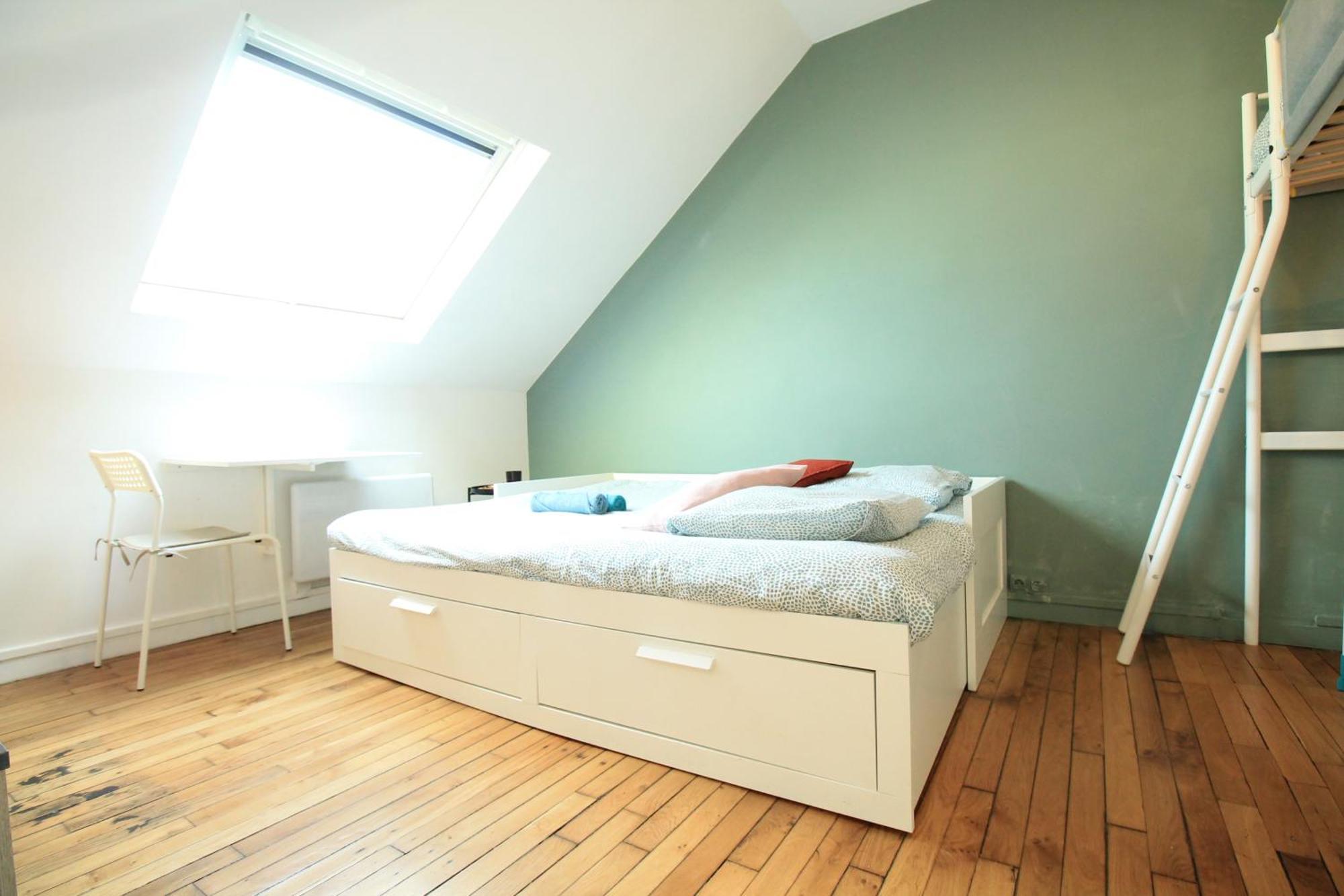 Disponible - Appartement Entier - 10Mn Rer B Aeroport Cdg - Paris Gare Du Nord, T11 Express, Le Bourget, Tout Equipe, Netflix Gratuit, 3 Personnes, 4Eme Etage, Escaliers, Parc Des Expositions, Parking Rue Gratuit Apres 19H Drancy Ngoại thất bức ảnh