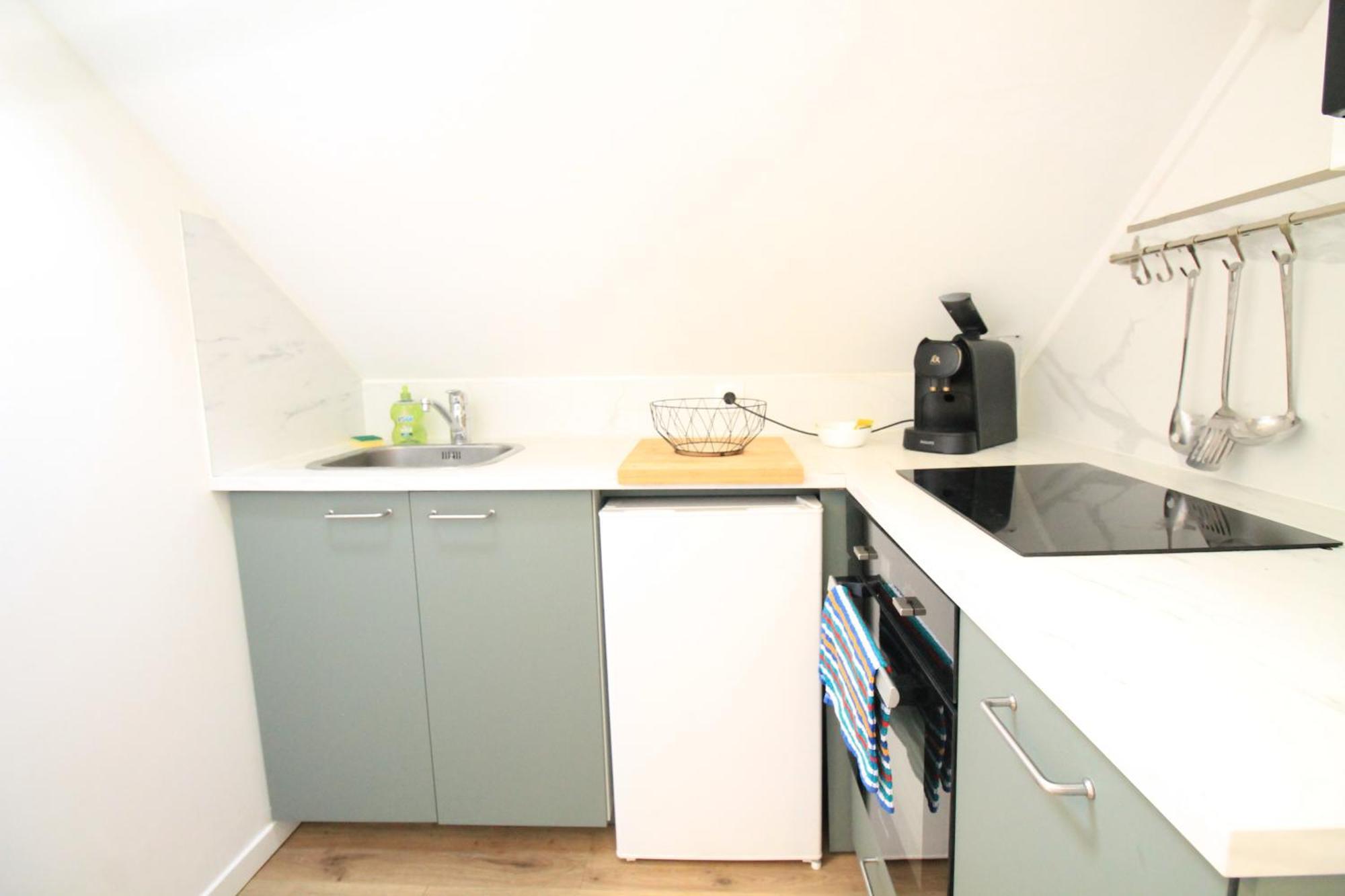 Disponible - Appartement Entier - 10Mn Rer B Aeroport Cdg - Paris Gare Du Nord, T11 Express, Le Bourget, Tout Equipe, Netflix Gratuit, 3 Personnes, 4Eme Etage, Escaliers, Parc Des Expositions, Parking Rue Gratuit Apres 19H Drancy Ngoại thất bức ảnh